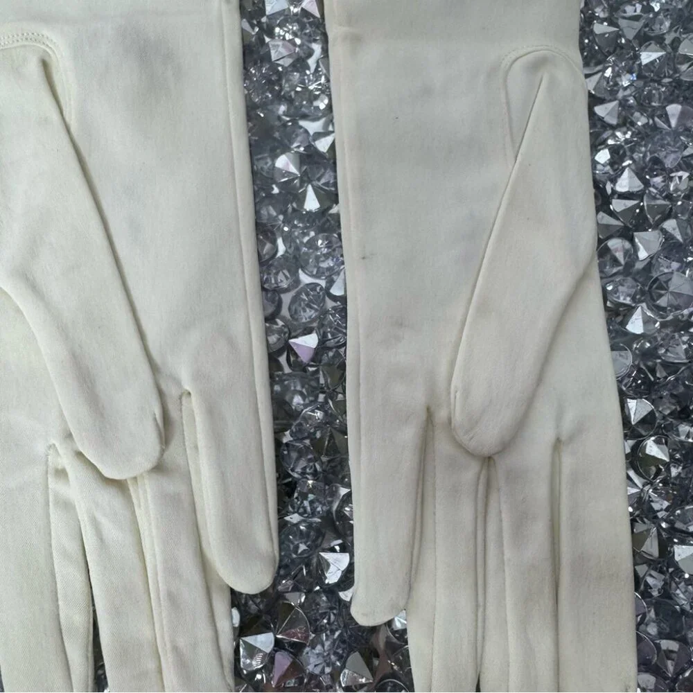 1950s cream mid-length gloves with embroidered flowers made in france rare vtg